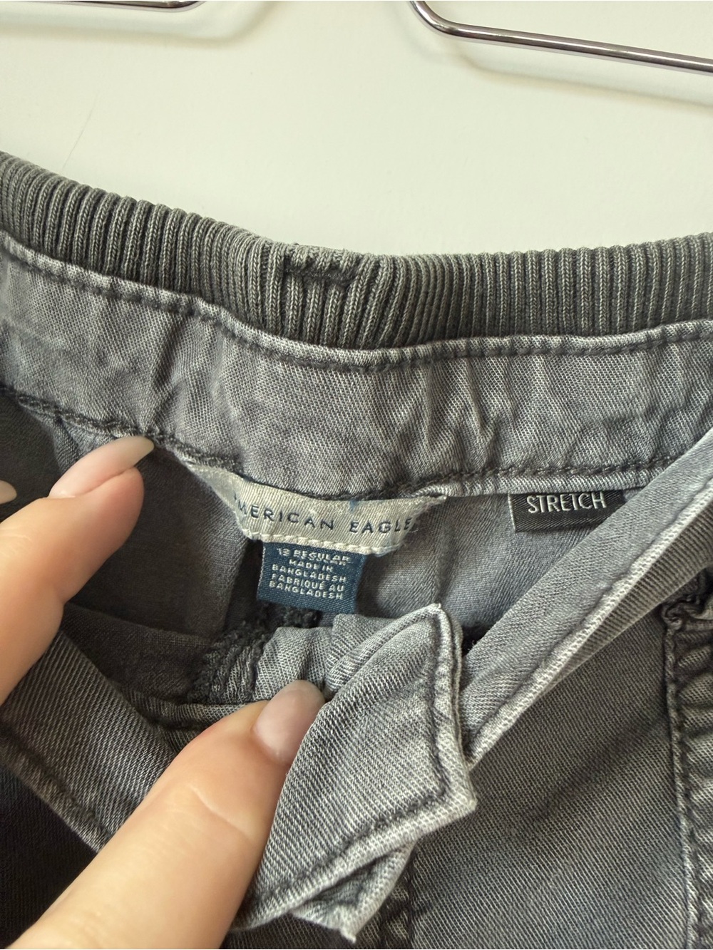 American Eagle Outfitters Women’s Gray Tencel Cargo Pants - Picture 3 of 7